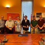 El Marq y el Ayuntamiento de Alicante en la firma del convenio sobre el Centro de Interpretación de las Torres de la Huerta