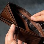 Si tienes este dinero en el banco formas parte de la población 'pobre' española