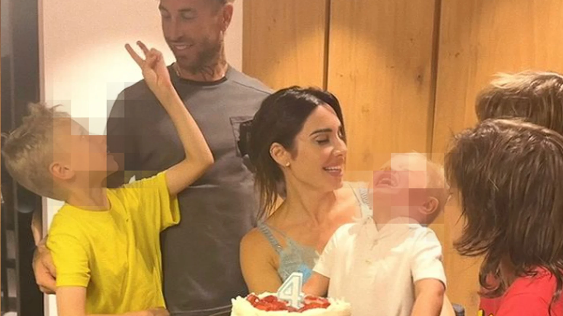 Pilar Rubio, Sergio Ramos y sus cuatro hijos