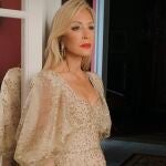 Carmen Lomana recupera el vestido de invitada perfecta hecho por Ze García.