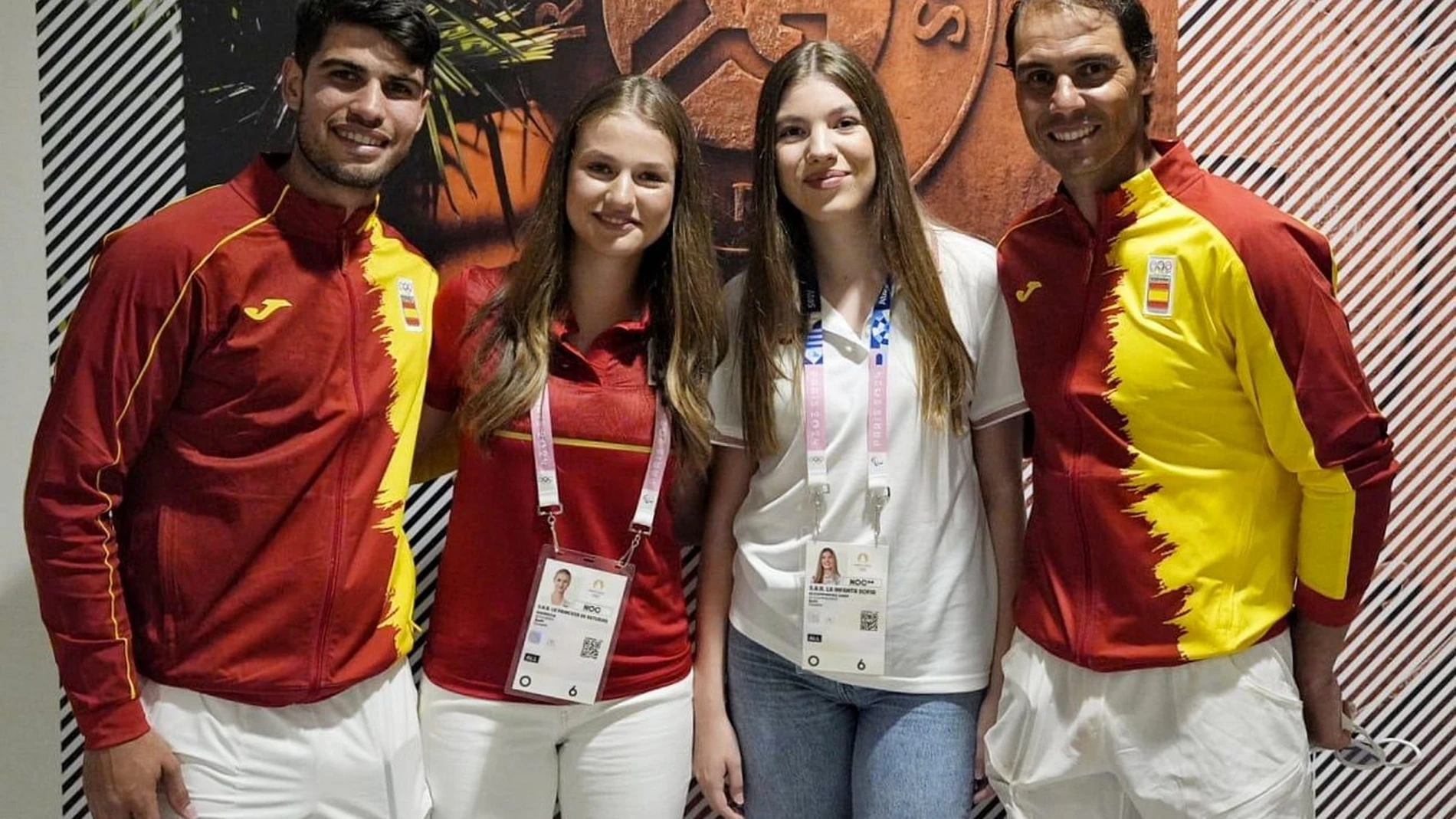 La princesa Leonor y la infanta Sofía se estrenan en los Juegos de París animando a Nadal y Alcaraz