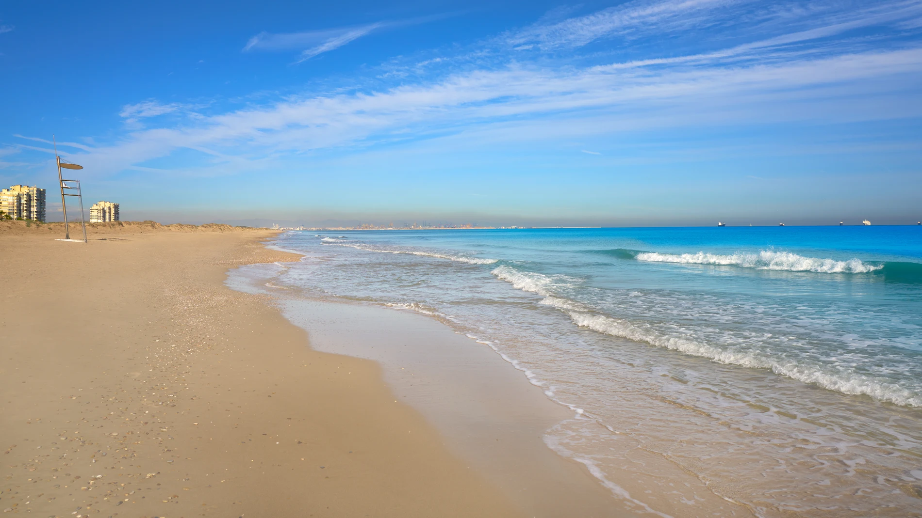España cuenta con más de 300 playas en toda su costa, siendo algunas de las mejores del mundo
