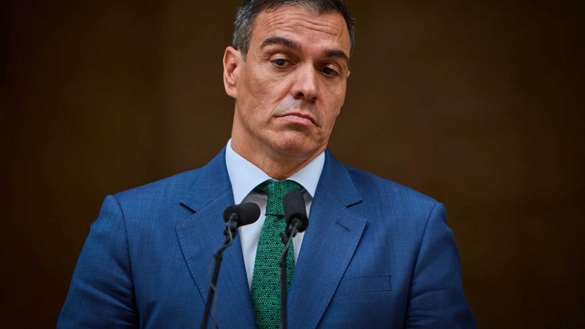 Rueda de prensa del Presidente del Gobierno, Pedro Sánchez, posterior al encuentro veraniego con el rey Felipe VI, este martes en el Palacio de la Almudaina, en Palma de Mallorca© Alberto R. Roldán / Diario La Razón.30 07 2024