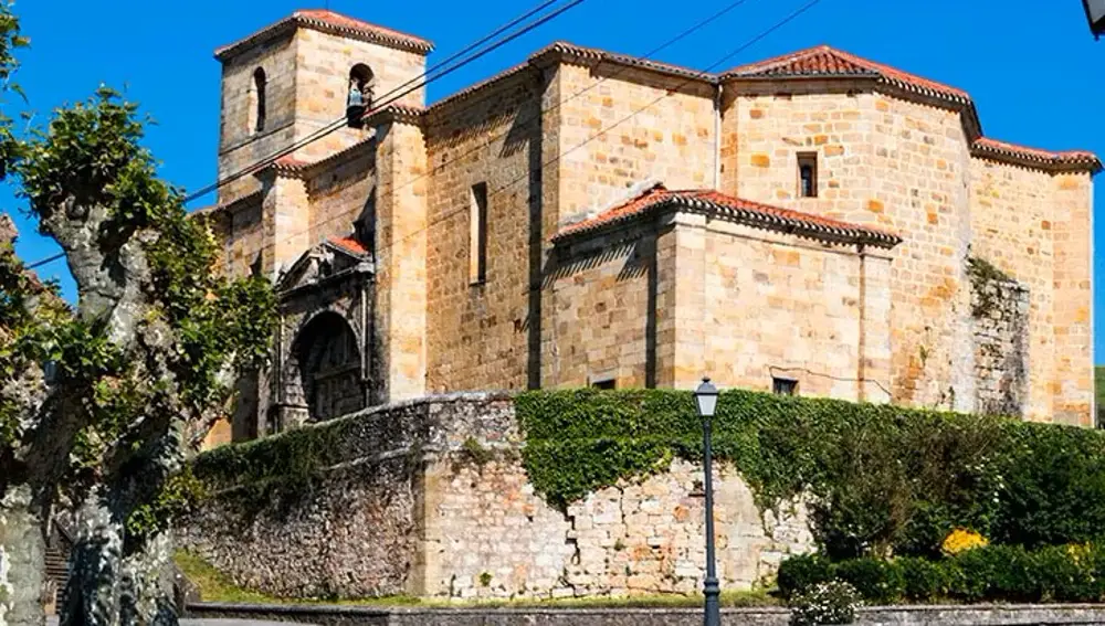 Parroquia de San Pedro Ad Vincula, en Liéganes