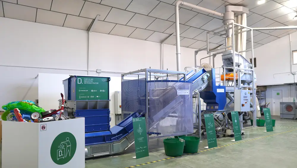 Planta piloto ubicada en Elda que comparten AIJU, AITEX e INESCOP