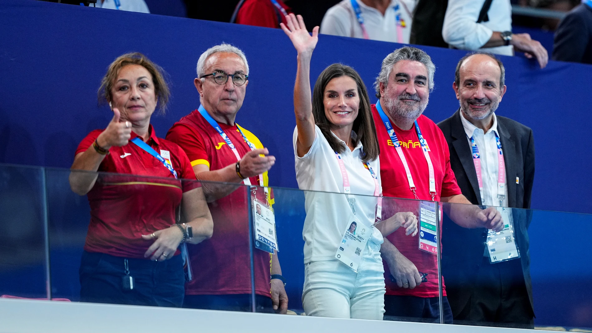Victoria Cabezas, General Secretary of the COE, Alejandro Blanco, president of COE, Queen Letizia Ortiz of Spain, Jose Manuel Rodriguez Uribes, President of Superior Sports Council CSD and Victorio Redondo, Spanish ambassador to France, are seen during Women's Preliminary Round of the Water Polo on Water Polo during the Paris 2024 Olympics Games on July 31, 2024 in Paris, France. AFP7 31/07/2024 ONLY FOR USE IN SPAIN