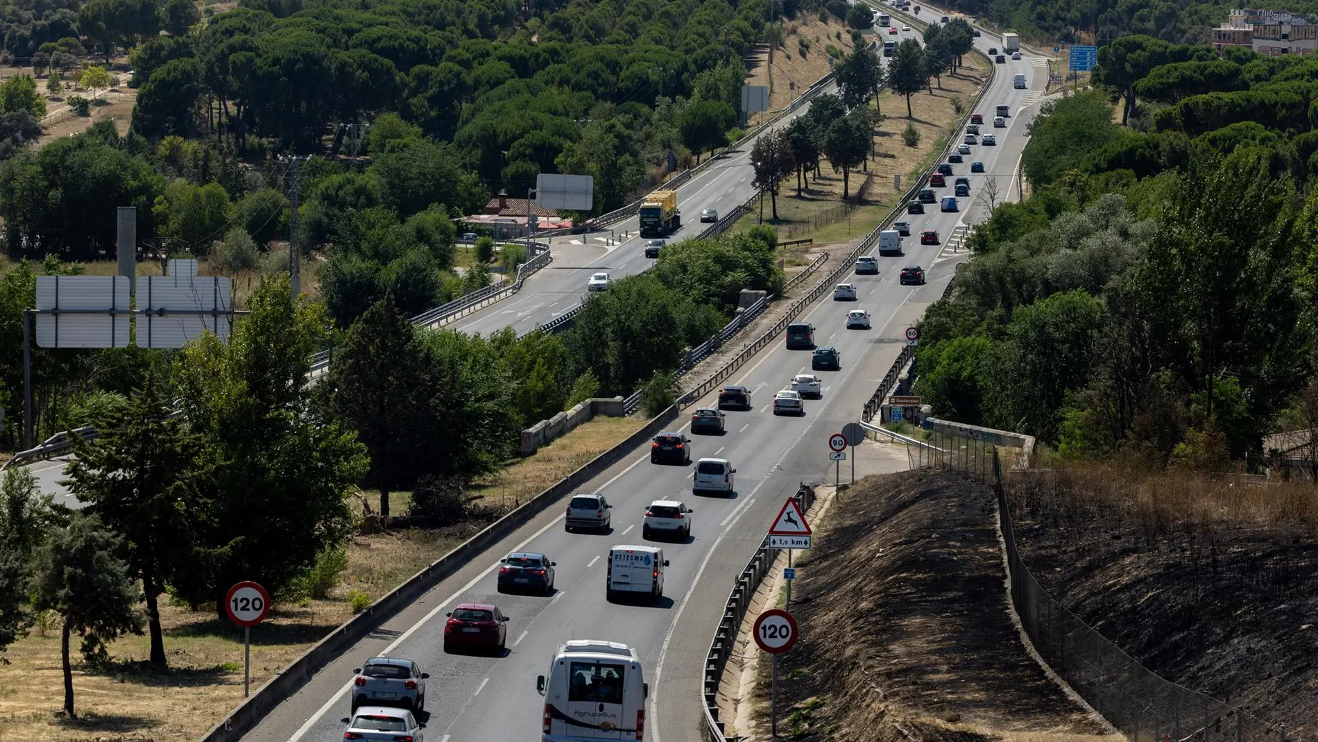 Tráfico.- Complicaciones en las carreteras de Girona, Málaga y Barcelona al inicio de la 'Operación 1 de agosto'
