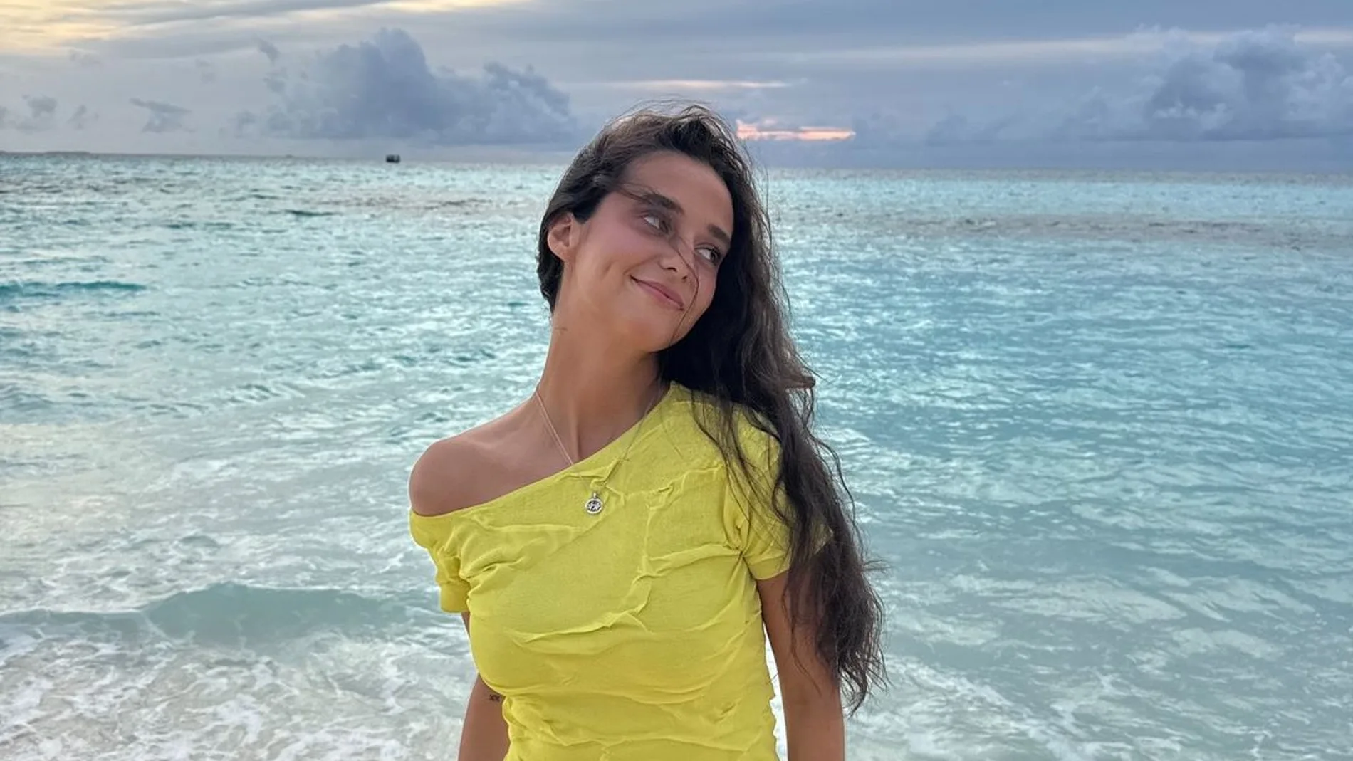El look de Victoria Federica en Maldivas.