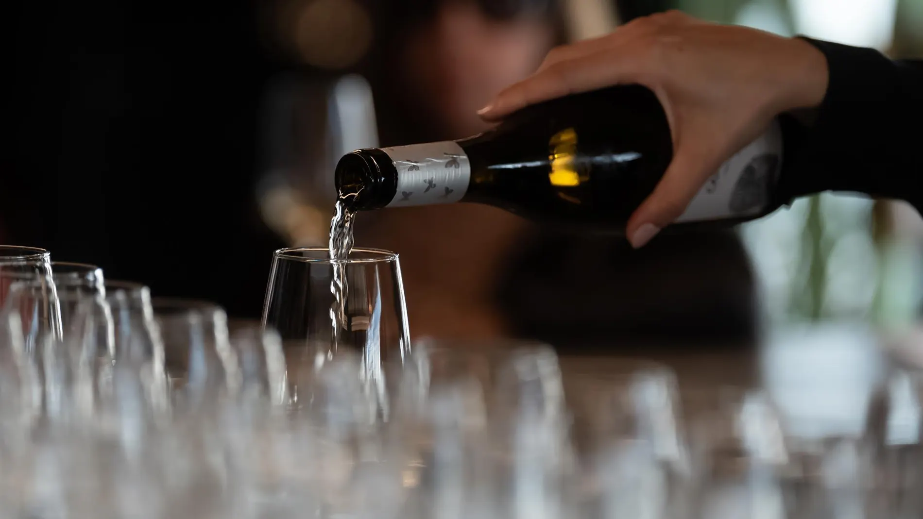 El 9% de los españoles de entre 15 y 64 años ha consumido alcohol todos los días en el último mes, según Sanidad