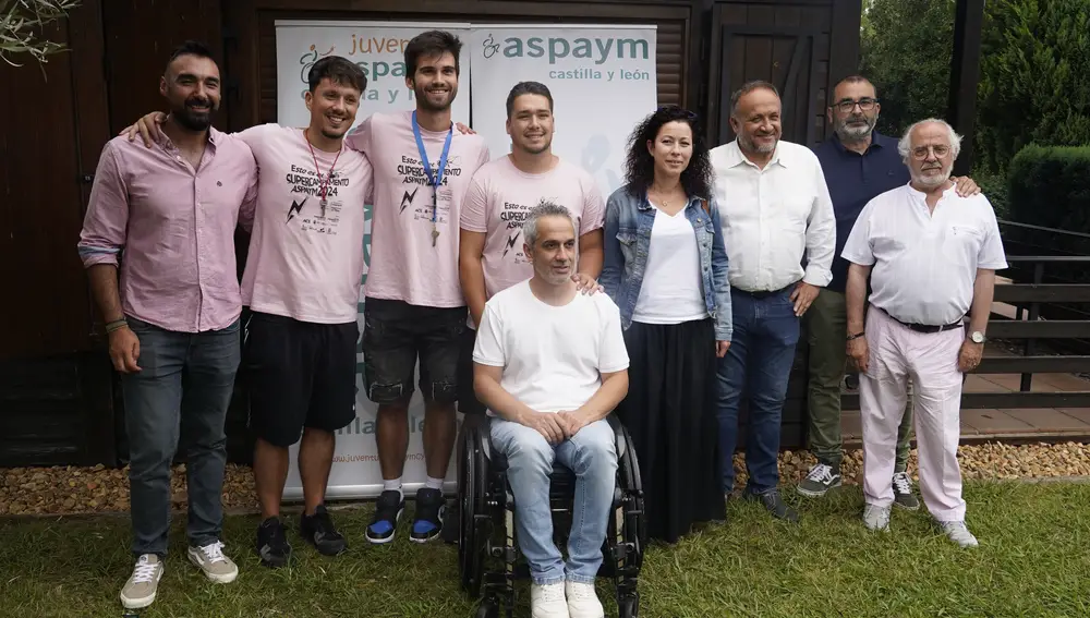Ángel de Propios junto a Cuellas y Courel, en la inauguración del campamento