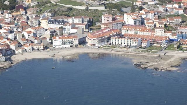 Playa de la Concha y Compostela (Vilagarcía de Arousa). 