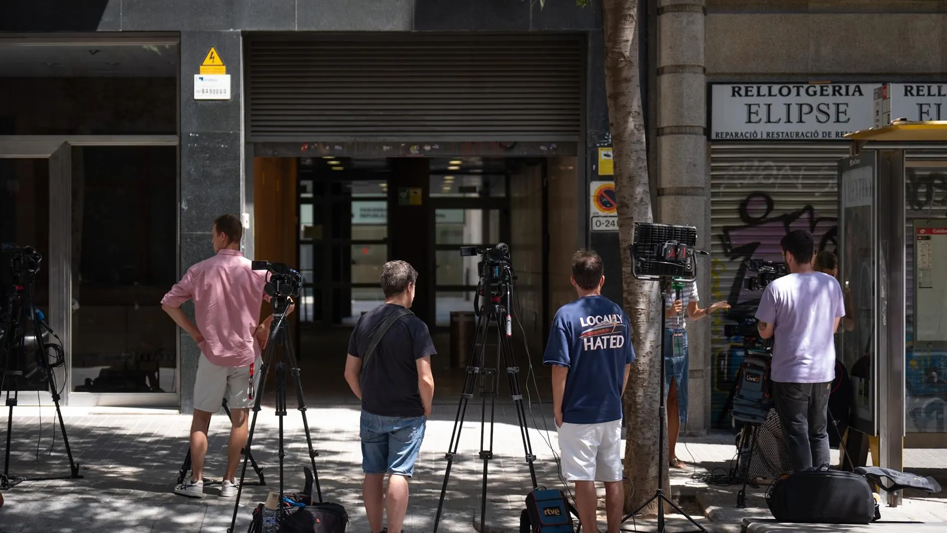 Casi la mitad de los militantes de ERC votó en las primeras horas de la consulta sobre si investir a Illa