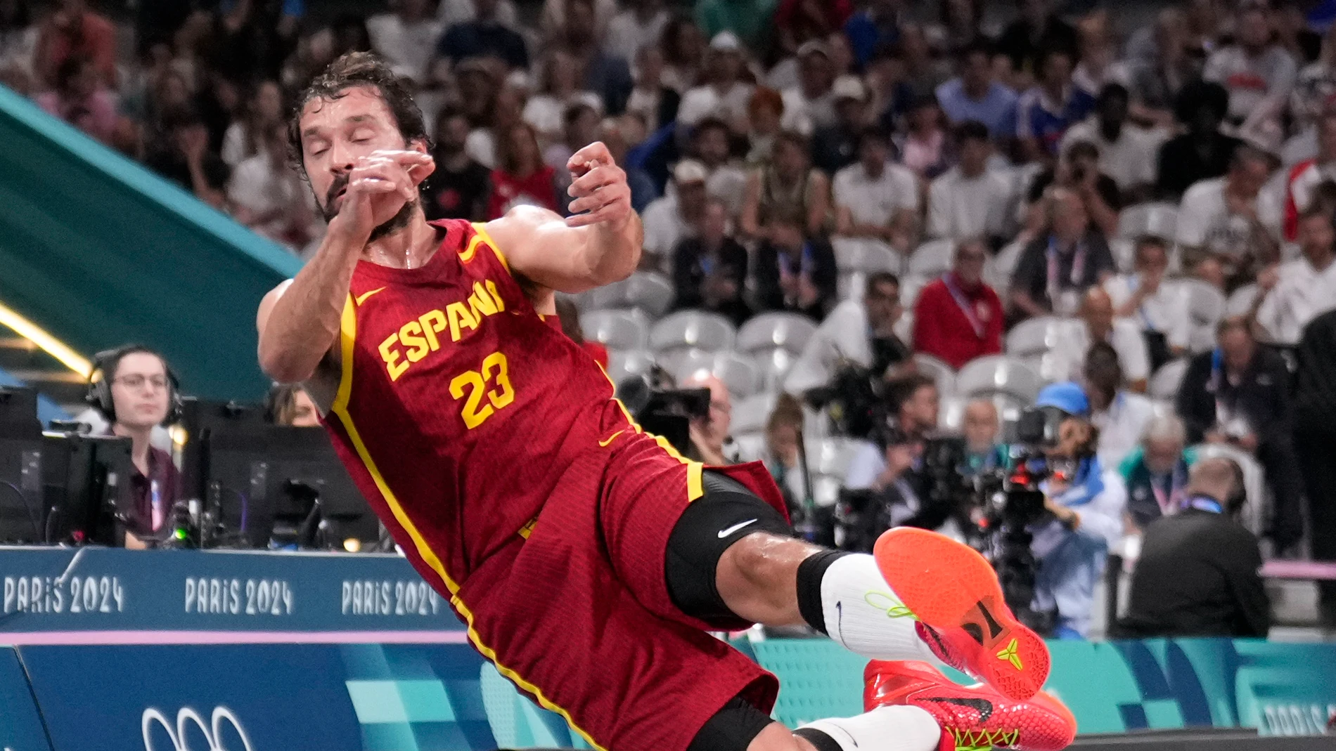 Llull, en uno de sus últimos partidos con la selección en los pasados Juegos