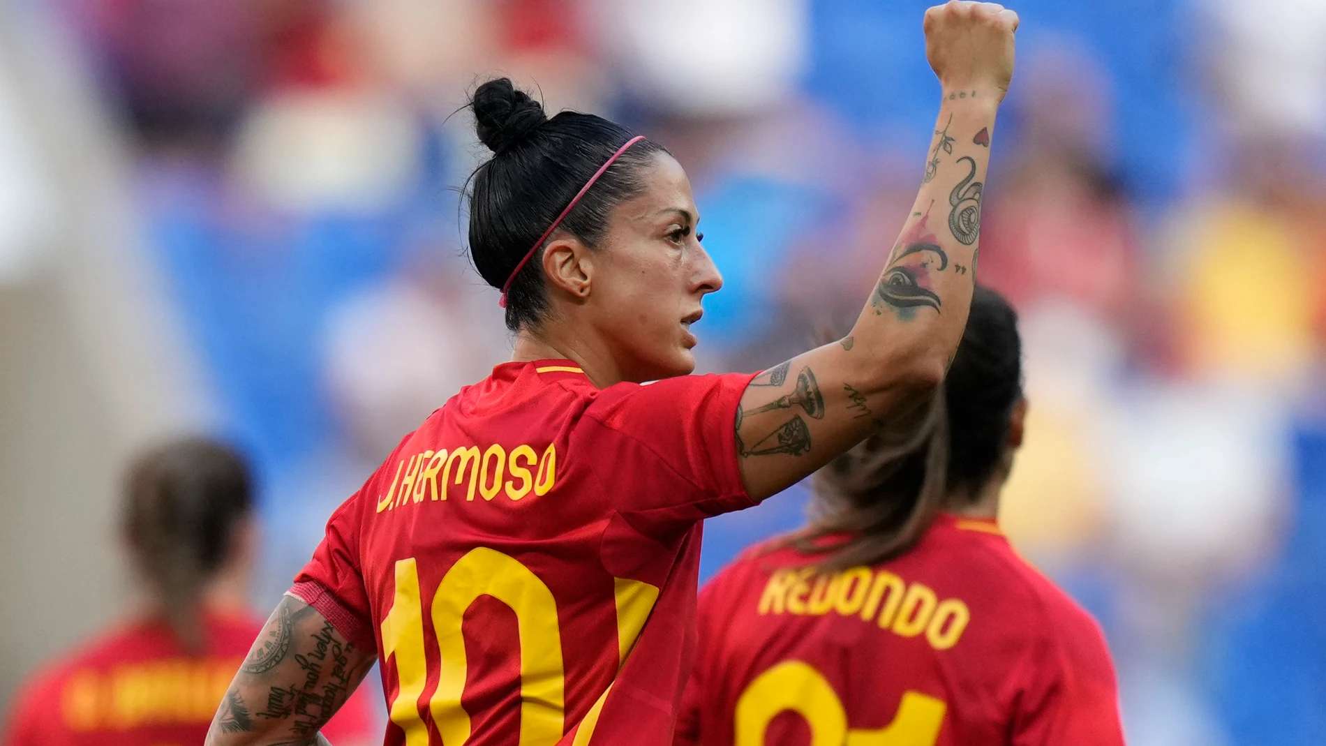 Spain's Jennifer Hermoso celebrates after scoring her side's first goal during the women's quarter-final soccer match between Spain and Colombia, at Lyon Stadium, during the 2024 Summer Olympics, Saturday, Aug. 3, 2024, in Decines, France. (AP Photo/Silvia Izquierdo)