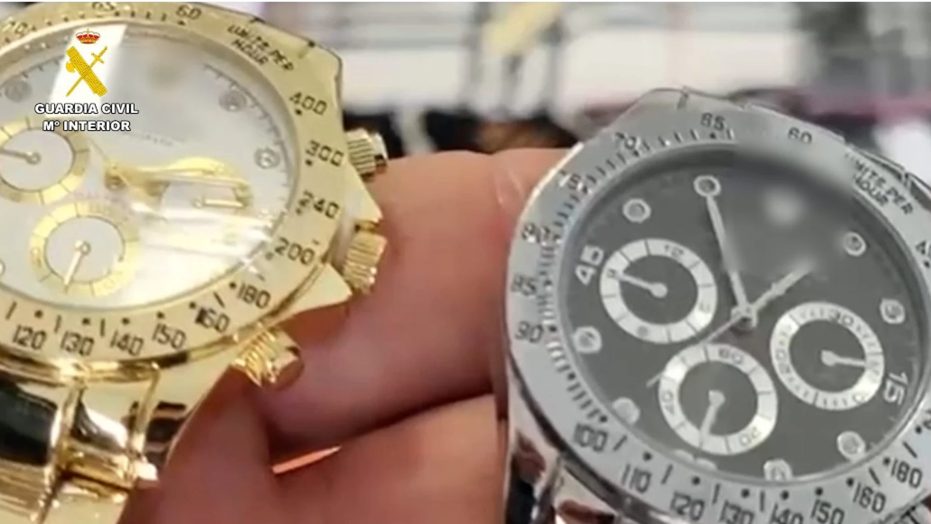 Los relojes formaban parte de los productos falsificados