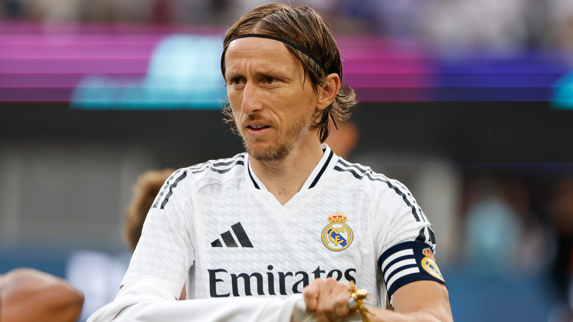 East Rutherford (United States), 03/08/2024.- Luka Modric arrives before the Champions Tour Live soccer match between Real Madrid CF and FC Barcelona in East Rutherford, New Jersey, USA, 03 August 2024. EFE/EPA/KENA BETANCUR