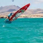 Blanca Alabau, en acción durante el Mundial de windsurf