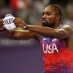 Noah Lyles, campeón olímpico de 100