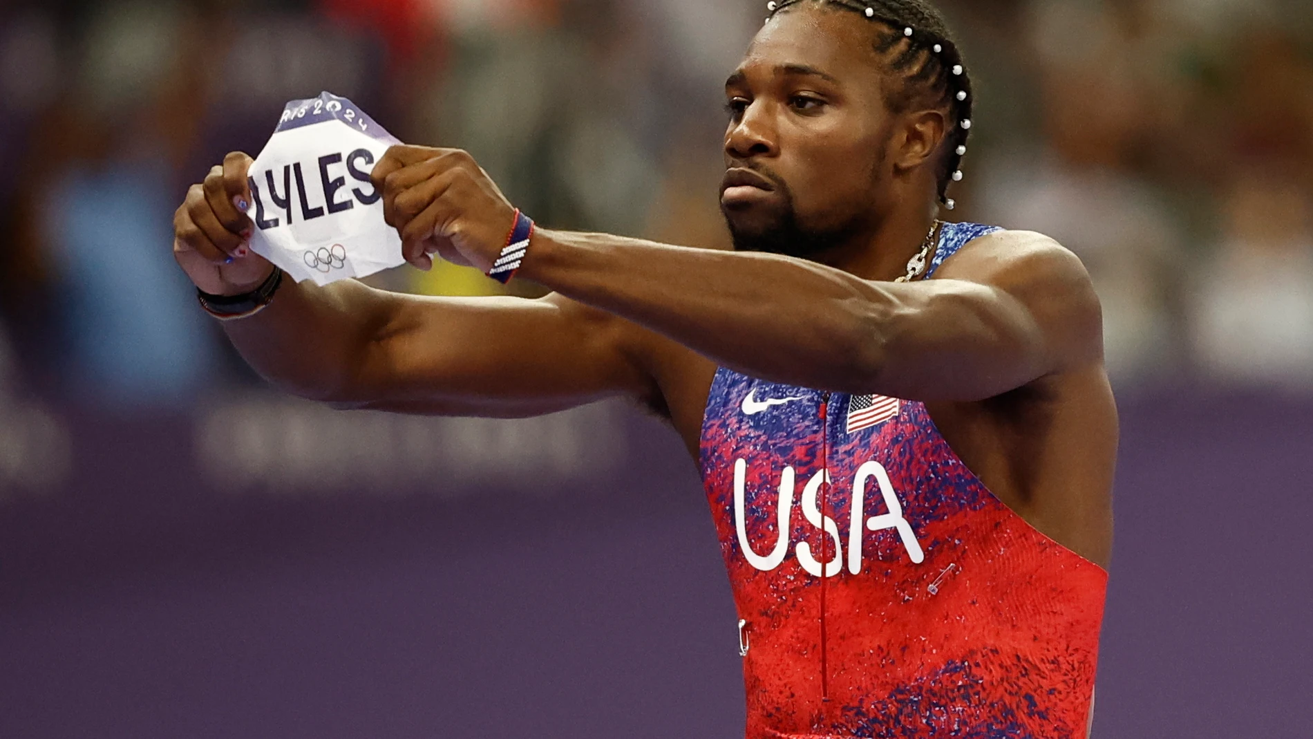 Noah Lyles, campeón olímpico de 100