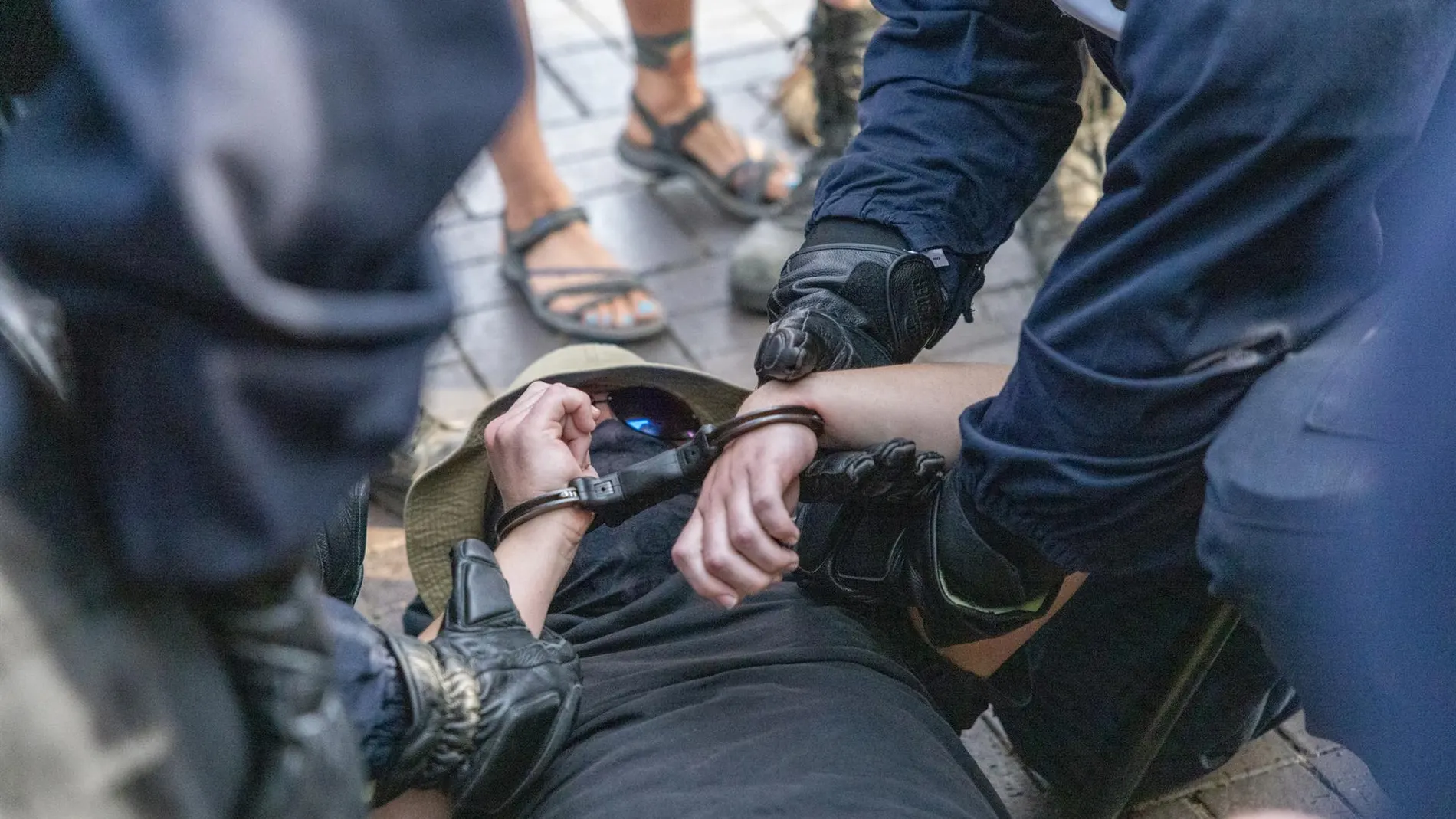 R.Unido.- Movimientos de ultraderecha comienzan cuatro nuevas protestas después de los más de 90 detenidos del sábado
