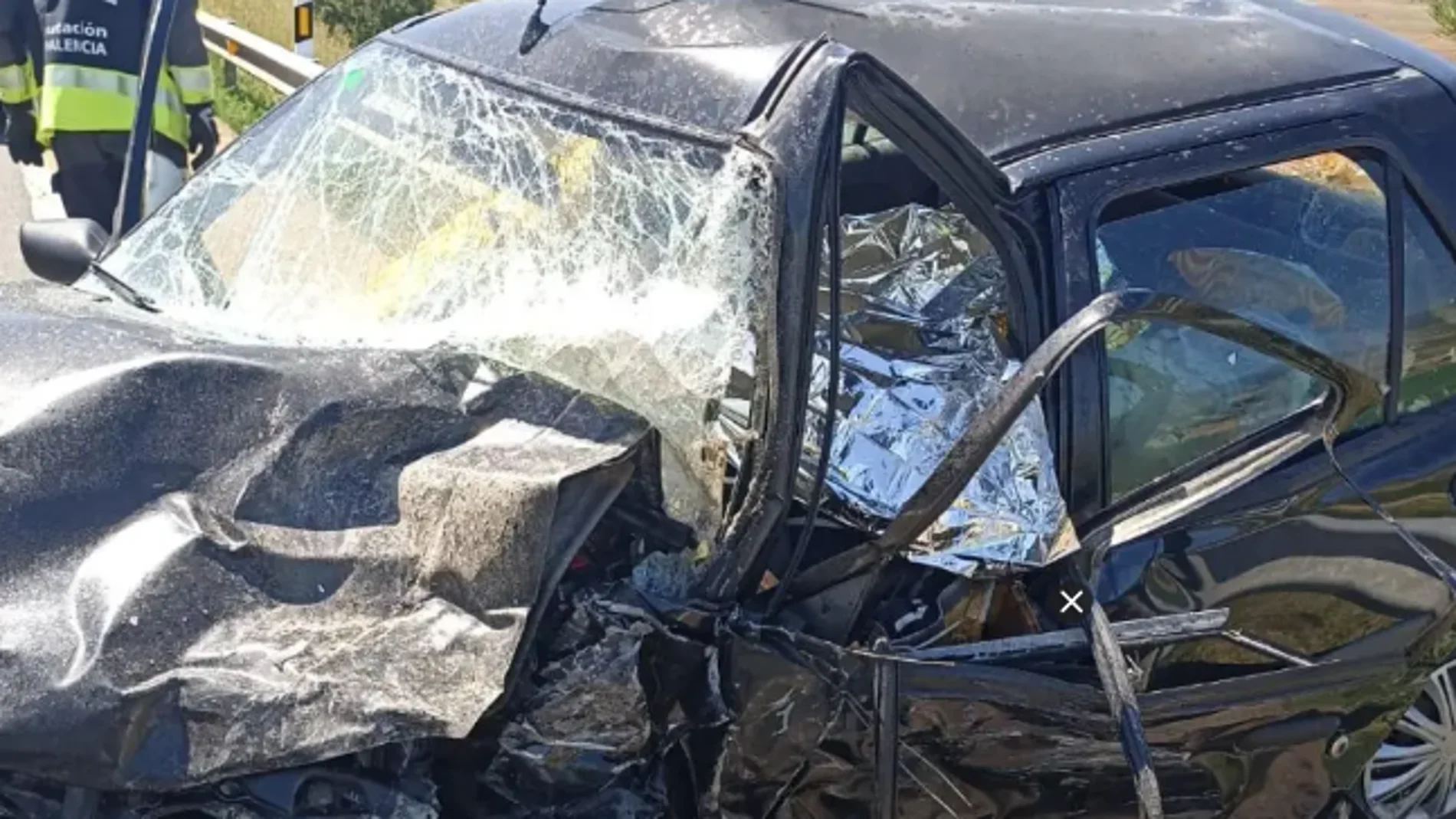 Una colisión entre dos coches deja una mujer muerta y dos heridos graves en Aguilar de Campoo