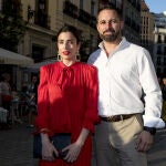 Lidia Bedman y Santiago Abascal