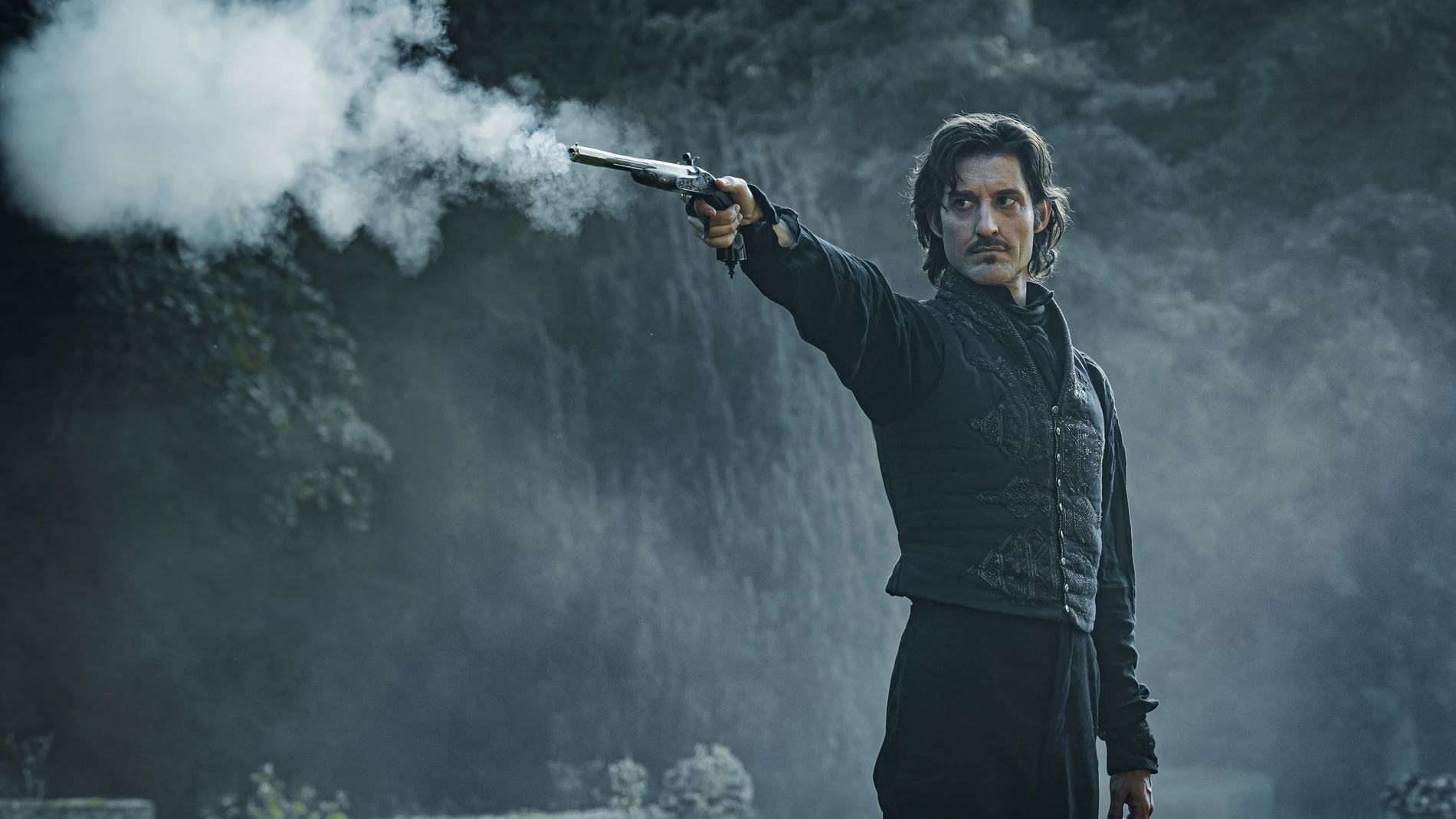 Pierre Niney protagoniza la nueva versión de "El Conde de Montecristo"