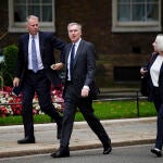 El "premier" Keir Starmer celebró este lunes una reunión de emergencia de su Gabinete