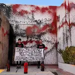 Futuro Vegetal vandaliza la fachada de la mansión de Leo Messi en Ibiza