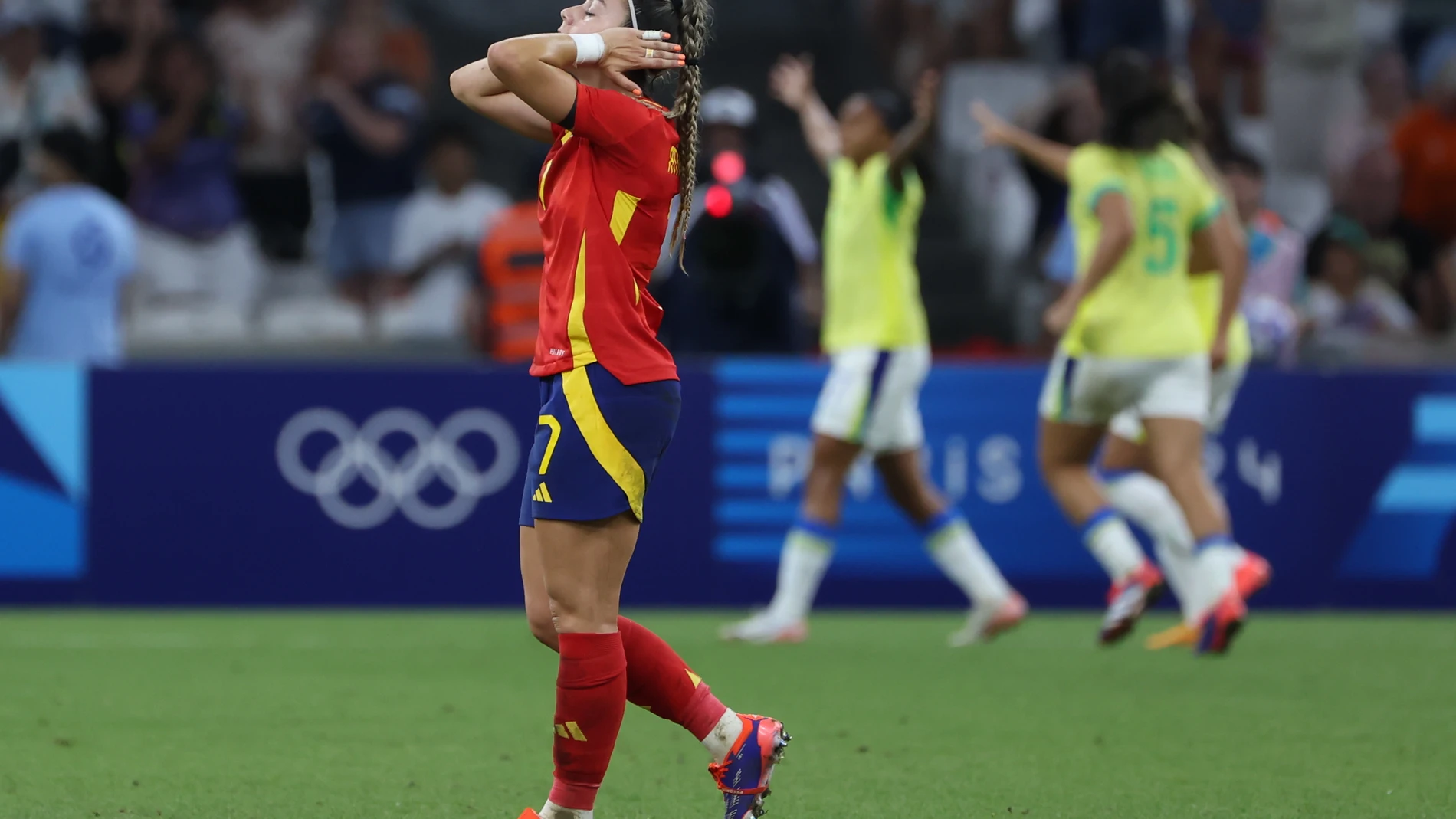 MARSELLA, 06/08/2024.- La jugadora de España Athenea el Castillo durante la semifinal femenina de Fútbol, entre Brasil y España en el marco de los Juegos Olímpicos París 2024, este martes, en Marsella, Francia. EFE/Kiko Huesca