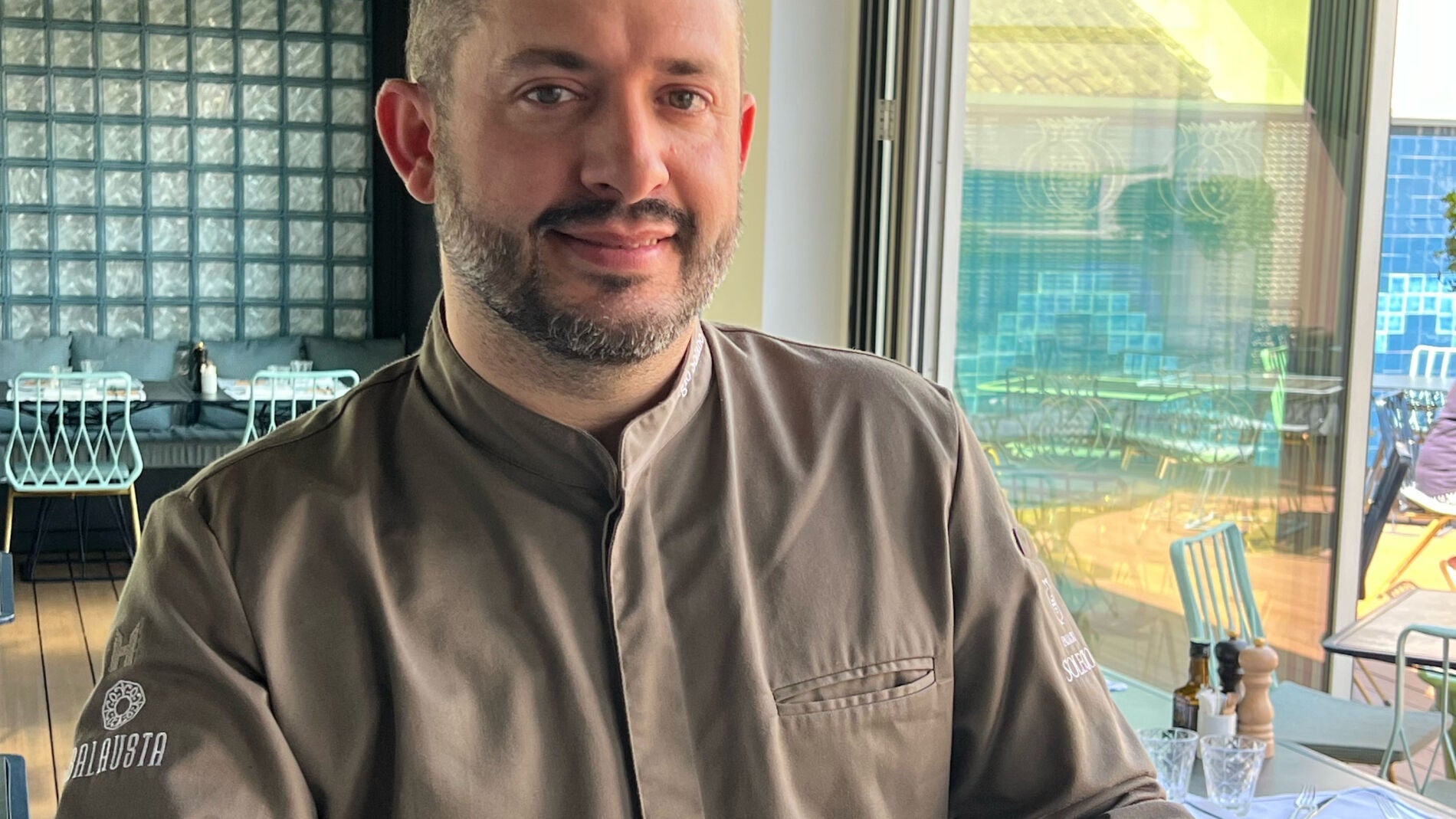 Destinos con sabor: Málaga, donde Sergio Solano cocina en Balausta, el  espacio gastronómico situado en un palacio del siglo XVIII, en Palacio  Solecio
