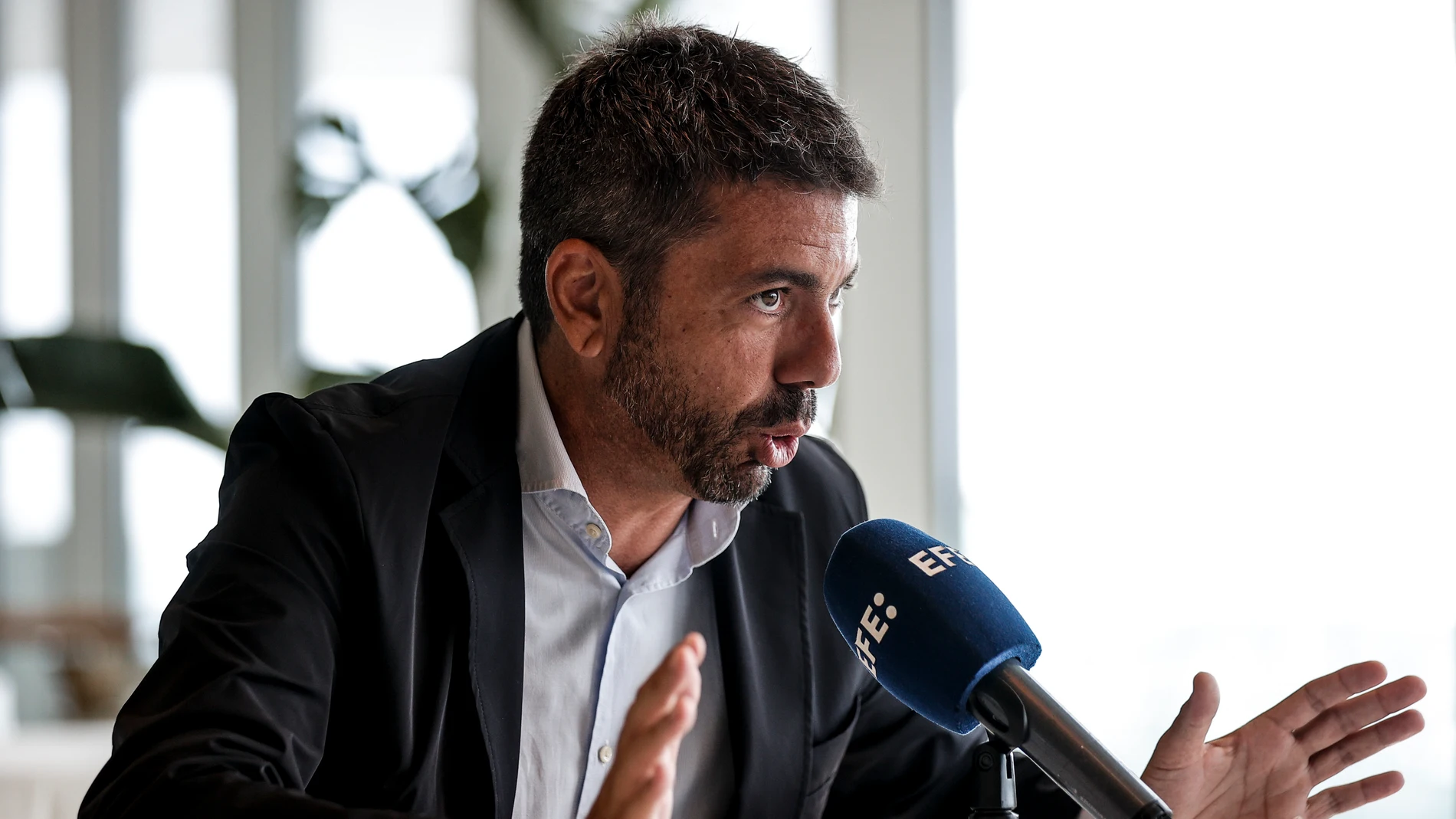 Mazón: "No me planteo adelantar elecciones y hablaré con cada grupo para los presupuestos"