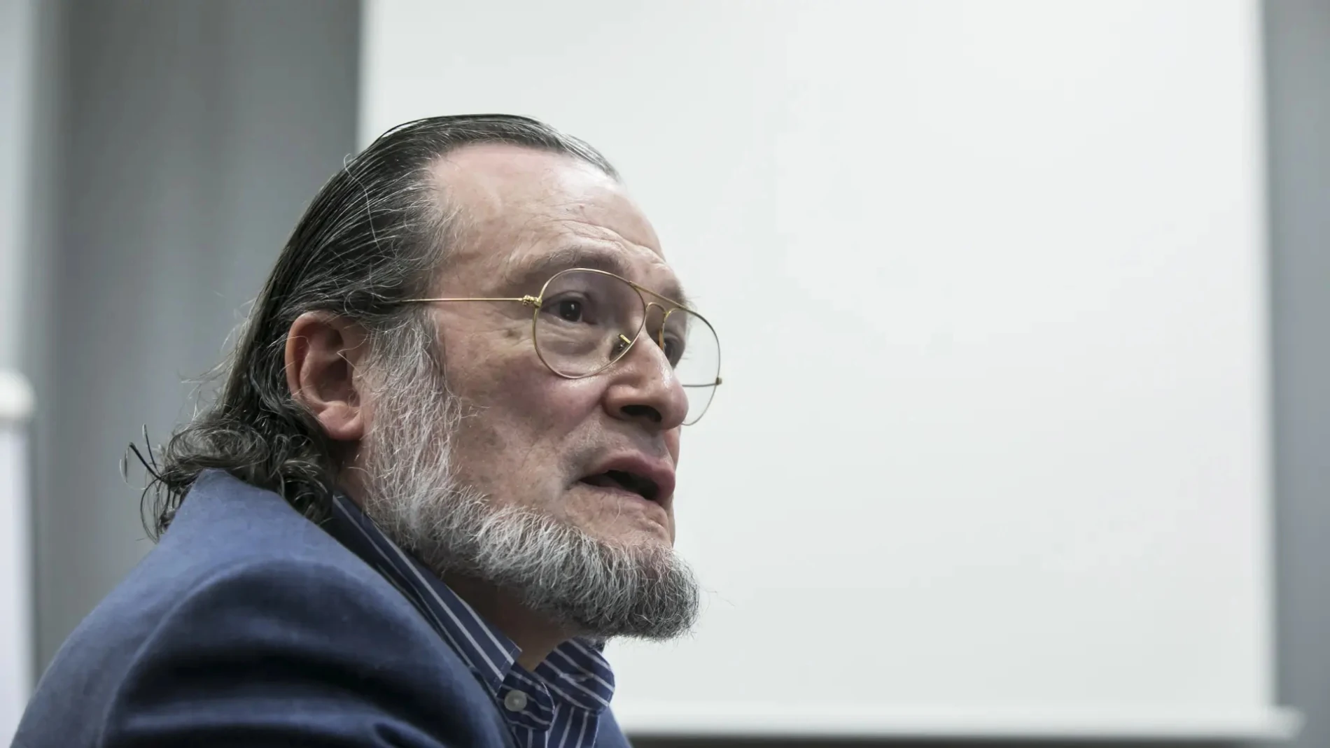 El economista Niño Becerra se pronuncia sobre la situación económica