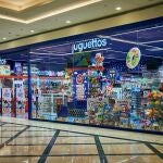 Escaparate de tienda de Juguettos