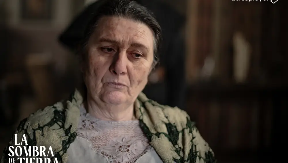 Adelfa Calvo, protagonista de "La sombra de la tierra"