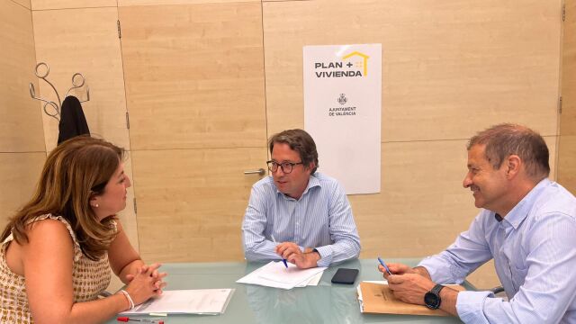 Valencia adjudica en alquiler social 22 viviendas del edificio de Safranar
