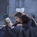 Gaia Girace y Margherita Mazzucco en "La amiga estupenda"