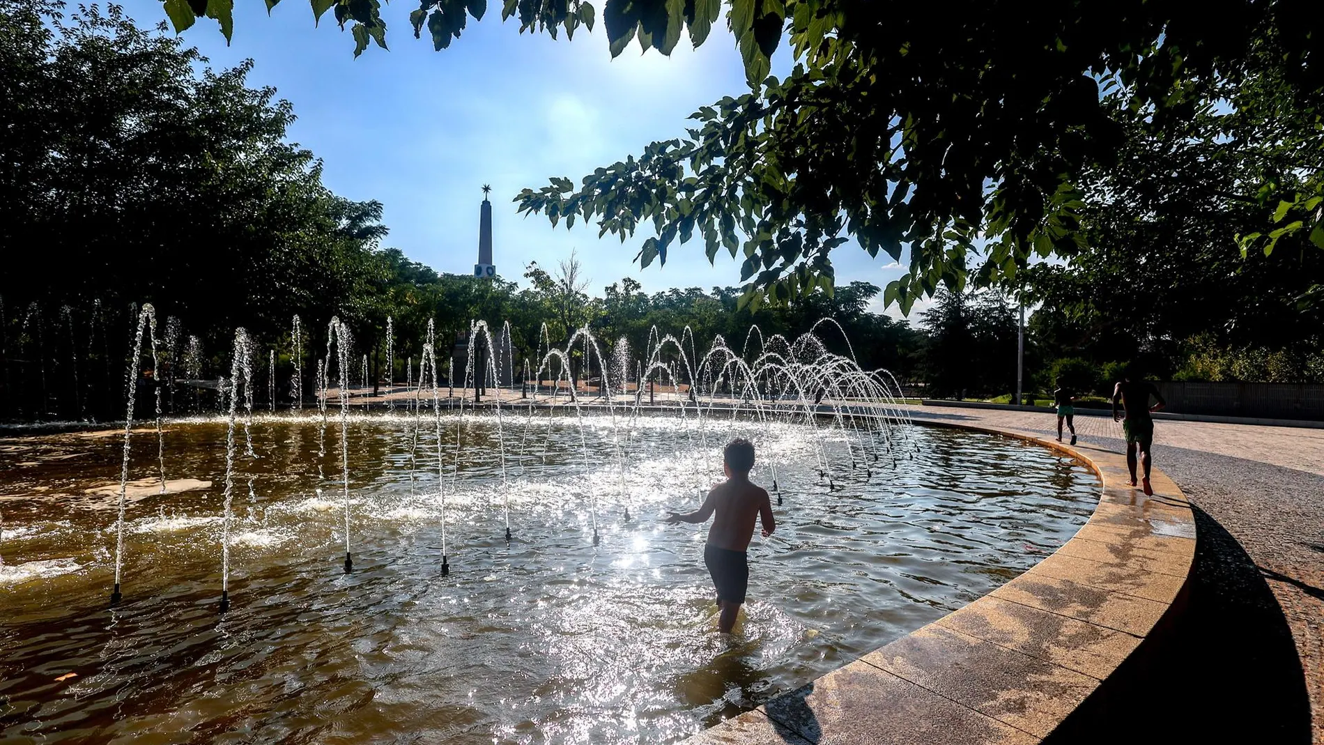 MURCIA.-La mitad del país continúa mañana en aviso amarillo o naranja por calor, con temperaturas que rondarán los 40ºC