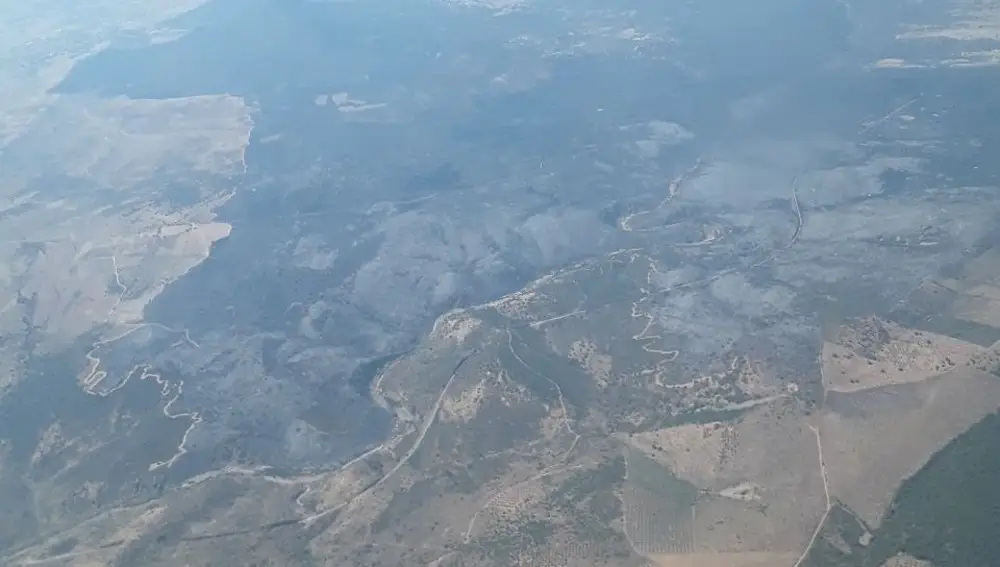 El fuego de La Estrella desciende a situación operativa a nivel 0