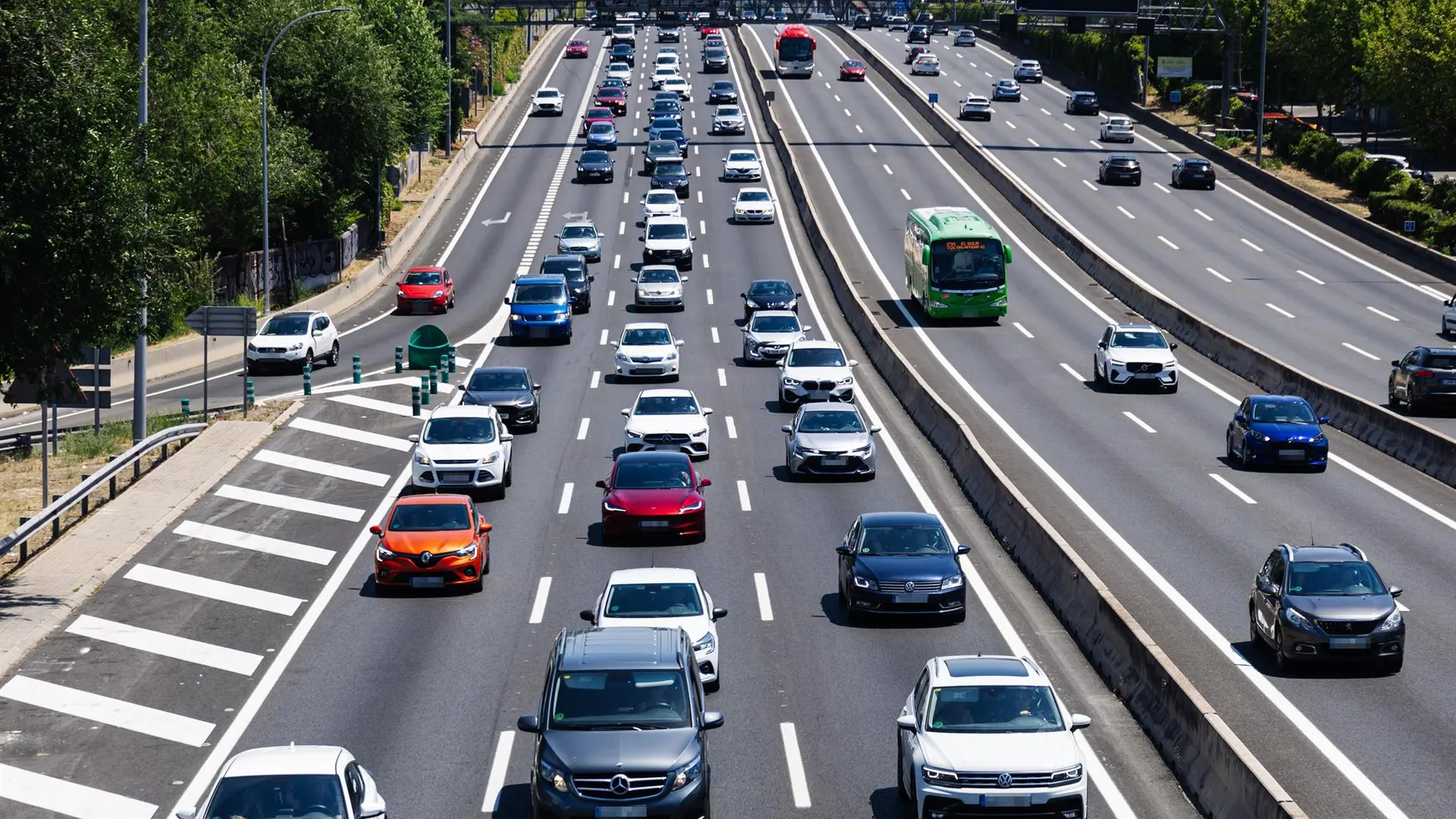 Automovilistas piden la anulación de 2,5 millones de multas en Madrid al considerar que se pusieron "irregularmente"