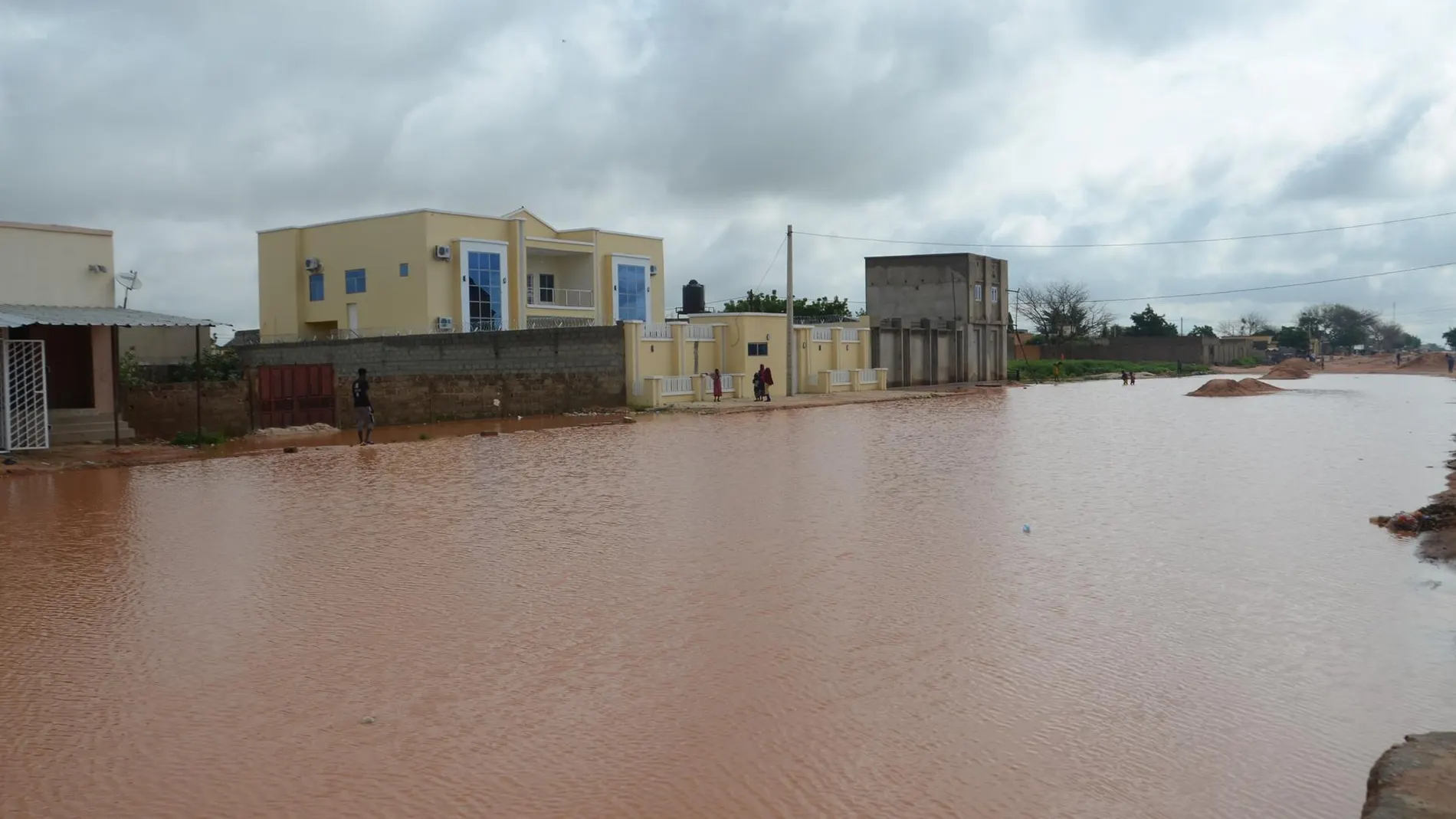 Níger.- Ascienden a 77 los muertos por las inundaciones en Níger