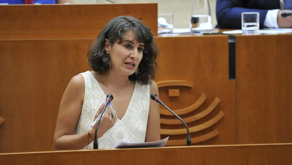 La líder de Podemos en Extremadura afirma que Puigdemont ha quedado "retratado" como un "cobarde" y un "ególatra"