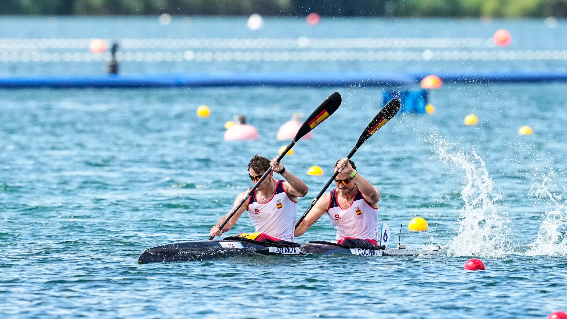 Adrian del Rio and Marcus Cooper of Spain compete during Men's Kayak Double 500m Final A of the Sport Climbing on Vaires-sur-Marne Nautical Stadium during the Paris 2024 Olympics Games on August 9, 2024 in Paris, France. AFP7 09/08/2024 ONLY FOR USE IN SPAIN