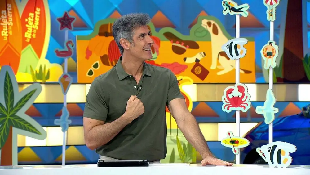Jorge Fernández en el plató de 'La ruleta de la suerte'
