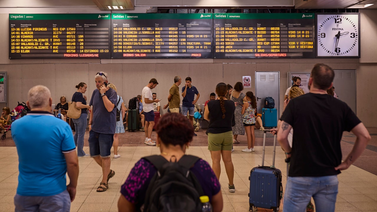 Trabajar en Madrid y vivir a media hora en tren: así abaratan un 60% el precio de la vivienda