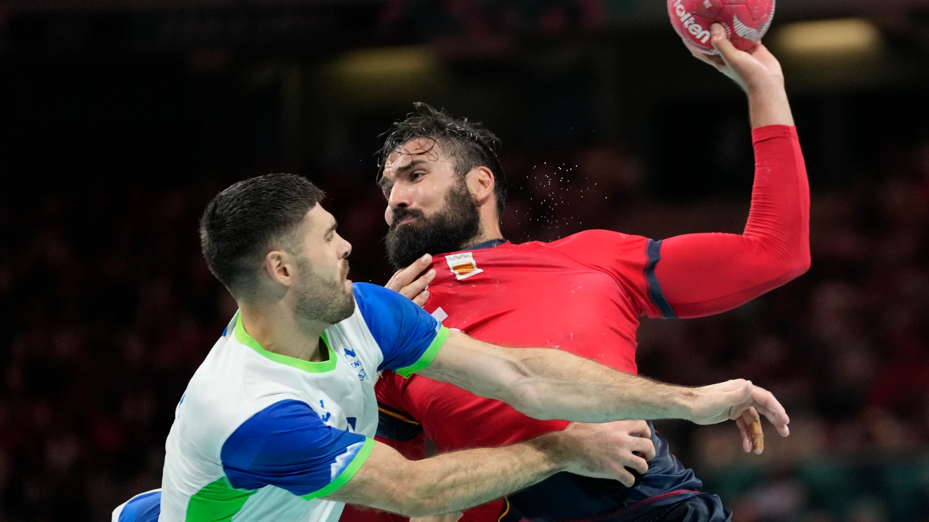 Spain's Jorge Maqueda is in action during the bronze medal handball match between Spain and Slovenia at the 2024 Summer Olympics, Sunday, Aug. 11, 2024, in Villeneuve-d'Ascq, France. (AP Photo/Brian Inganga)