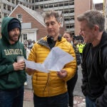 Casey Affleck, Doug Liman y Matt Damon en "Los instigadores"