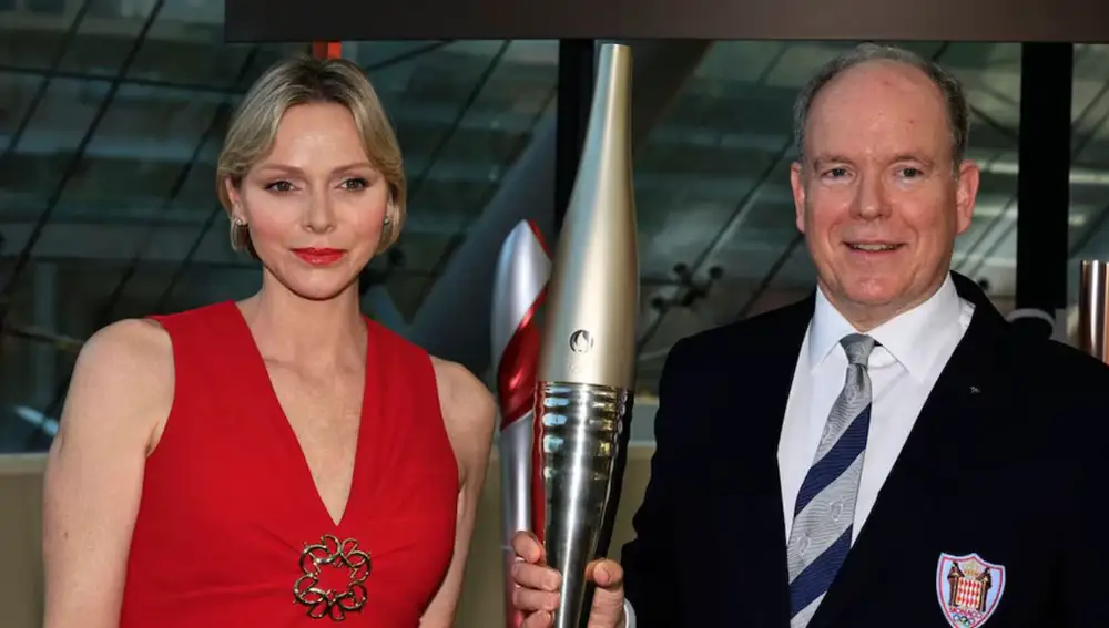 El príncipe Alberto de Mónaco y la princesa Charlene