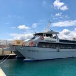 La celebración, que contó con 300 invitados, se realizó a bordo de un barco de 30 metros de eslora