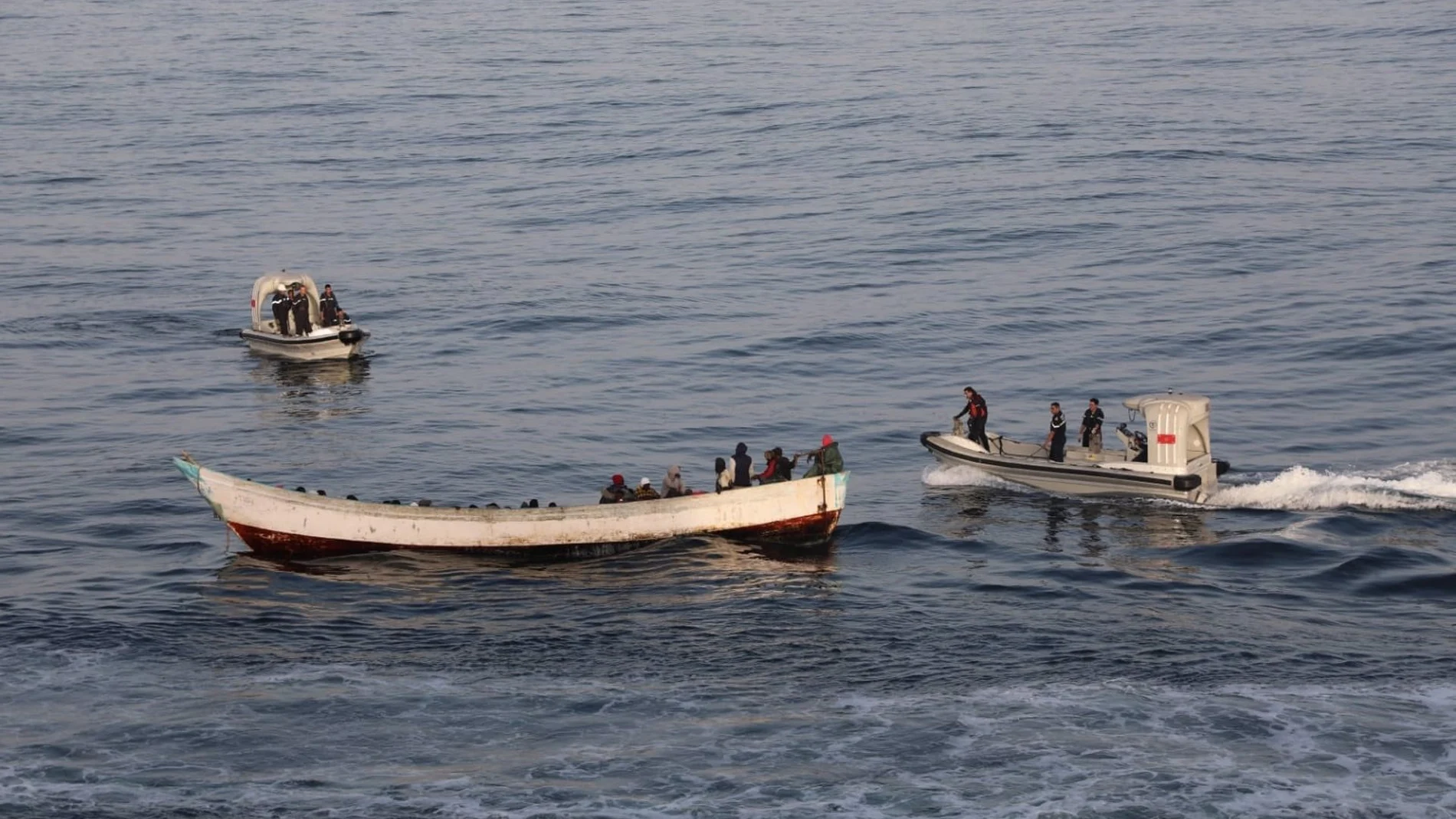 Marruecos.- Marruecos recupera los cuerpos sin vida de dos migrantes y rescata a 66 que se dirigían a las Islas Canarias